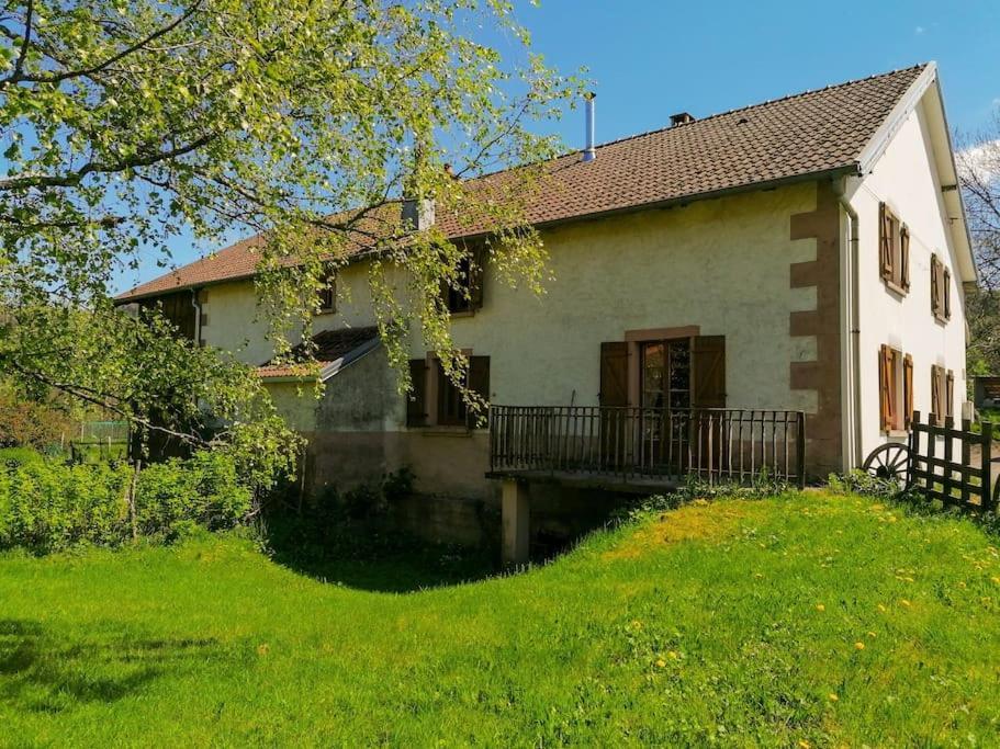 Ferme De Ma Grand-Mere Le Haut-du-Them Exterior photo