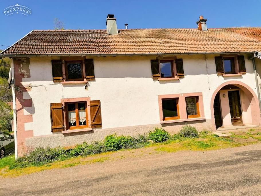 Ferme De Ma Grand-Mere Le Haut-du-Them Exterior photo